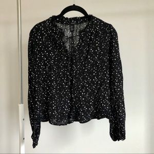 ✨ 2/$30✨ Black and White Star Print Blouse